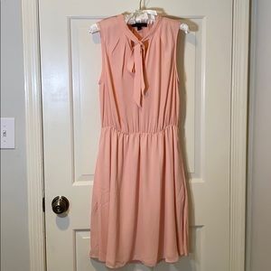 Banana Republic Sleeveless Dress w/ adjustable tie